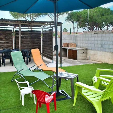 Family House With Beautiful Garden Hébergement de vacances Saint-Hippolyte (Pyrenees-Orientales)
