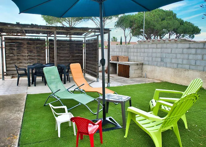 Σπίτι διακοπών Family House With Beautiful Garden
